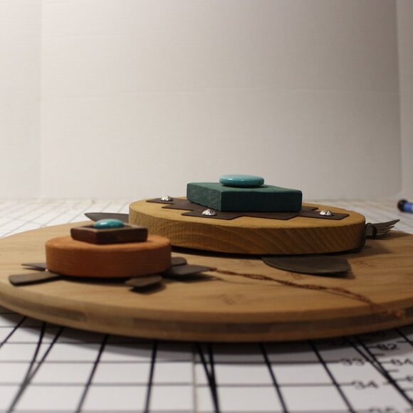 Set Of 2 Handcrafted Wooden & Metal Turtles w/faux Turquoise Accents - Picture 8 of 9